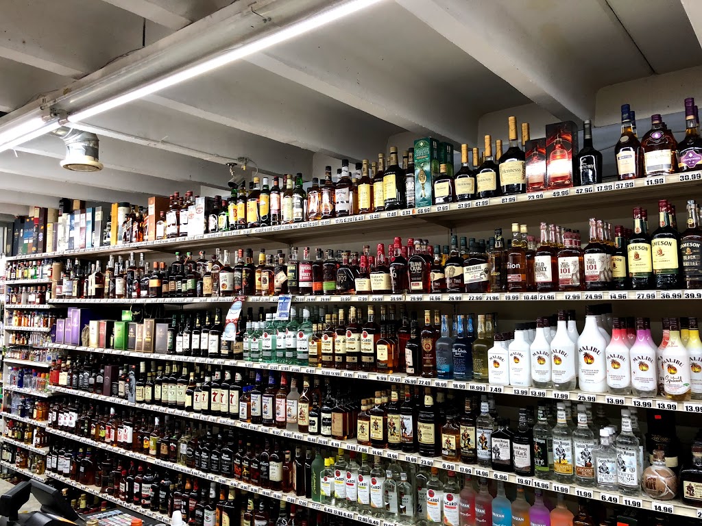 Boat Town Liquor | 35550 Jefferson Ave, Harrison Charter Township, MI 48045, USA | Phone: (586) 792-7080