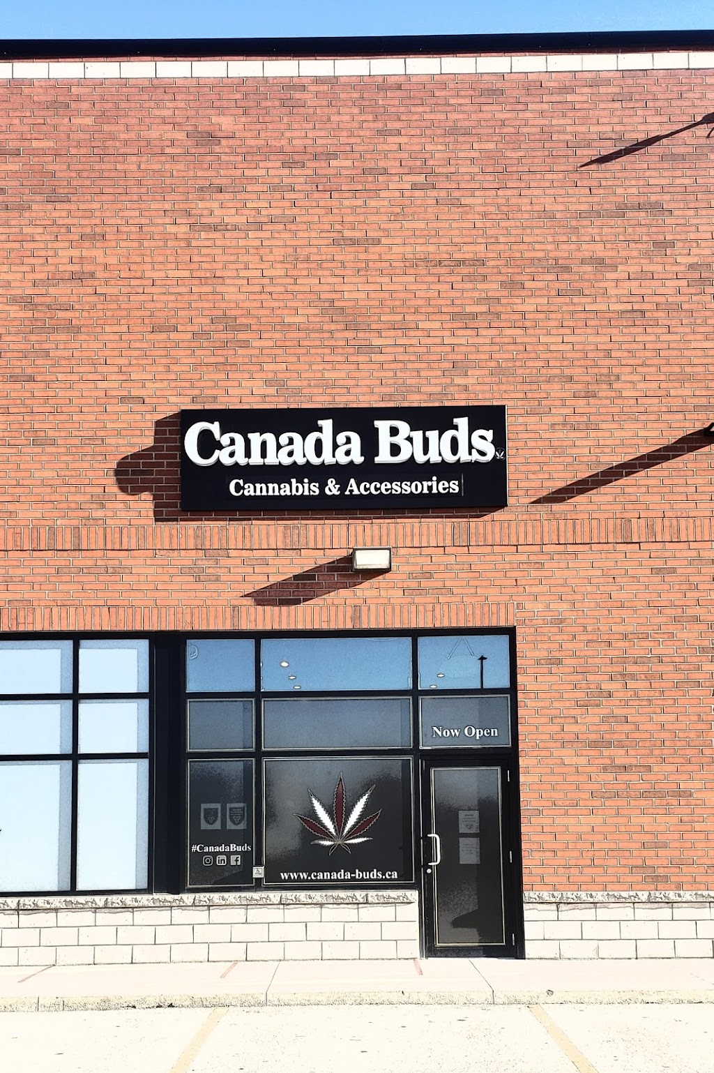 Canada Buds Burlington | 1860 Appleby Line Unit 11B, Burlington, ON L7L 7H7, Canada | Phone: (905) 319-2934