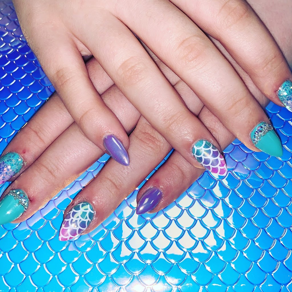 E.R.B Nails | 963 Central Ave, Greenwood, NS B0P 1N0, Canada | Phone: (902) 760-1188