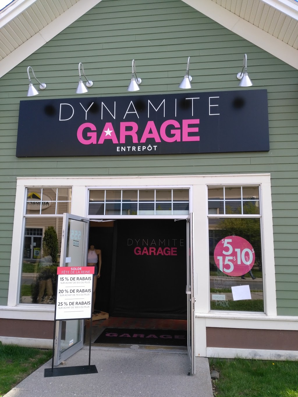 Dynamite | Rue de la place Champêtre #07-2, Bromont, QC J2L 0A2, Canada | Phone: (450) 534-0815