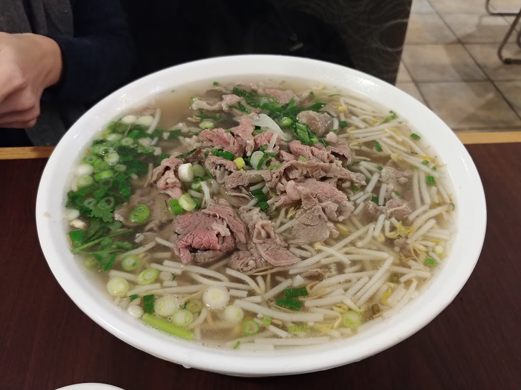 Angus Pho Markham | 3229 York Regional Rd 7 e3, Markham, ON L6G 0A5, Canada | Phone: (905) 604-7077