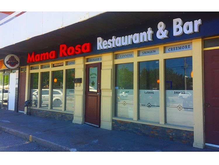 Mama Rosa Restaurant & Bar | 1852 Lakeshore Rd W, Mississauga, ON L5J 1J6, Canada | Phone: (905) 855-7489