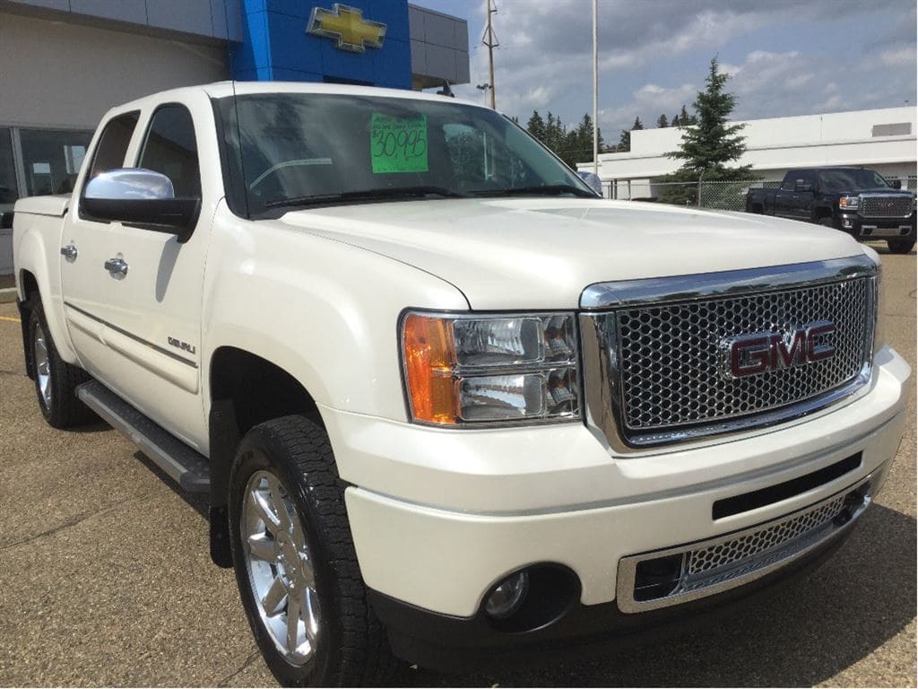 Cars and Trucks Cost Less Wetaskiwin | 5604 41 Ave #1, Wetaskiwin, AB T9A 3M7, Canada | Phone: (866) 454-9133