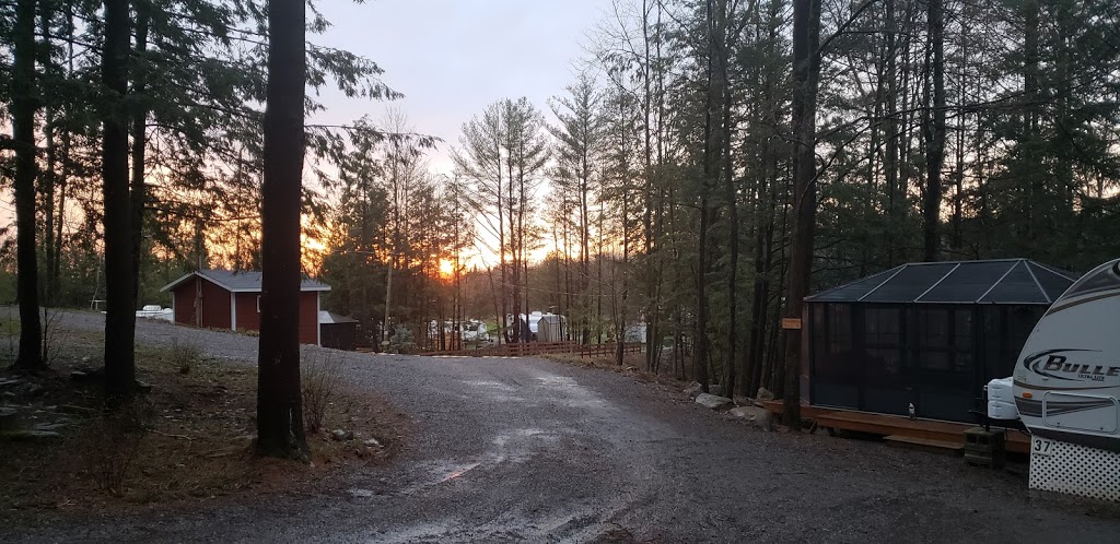 Camping Vélo Bromont | 531 Chemin Saxby S, Bromont, QC J2L 3C3, Canada | Phone: (450) 776-3864