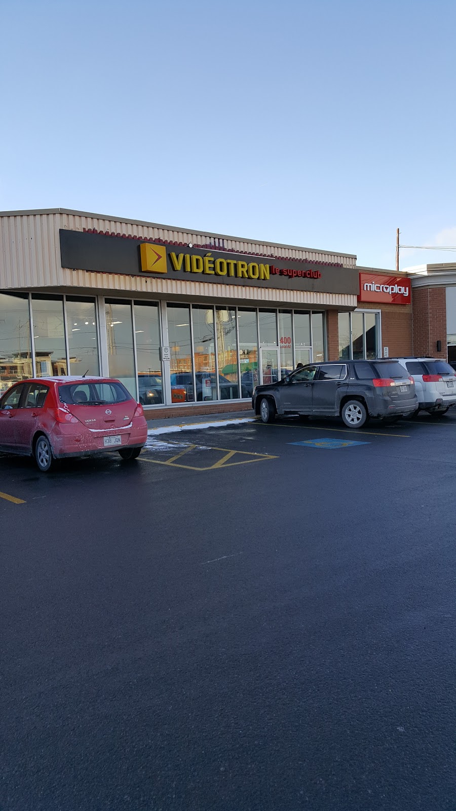 Microplay | 400 Boulevard du Séminaire N, Saint-Jean-sur-Richelieu, QC J3B 5L2, Canada | Phone: (450) 349-1410