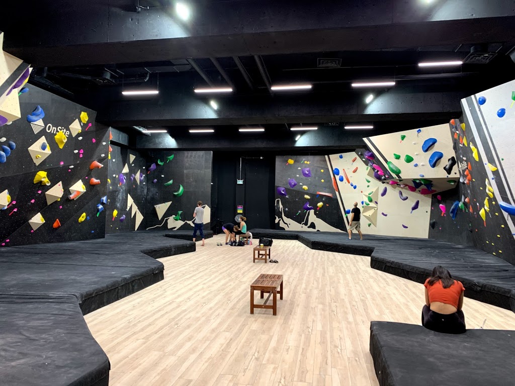 Basecamp Climbing Queen West | 186 Spadina Ave Unit 1A, Toronto, ON M5T 3B2, Canada | Phone: (416) 546-3941