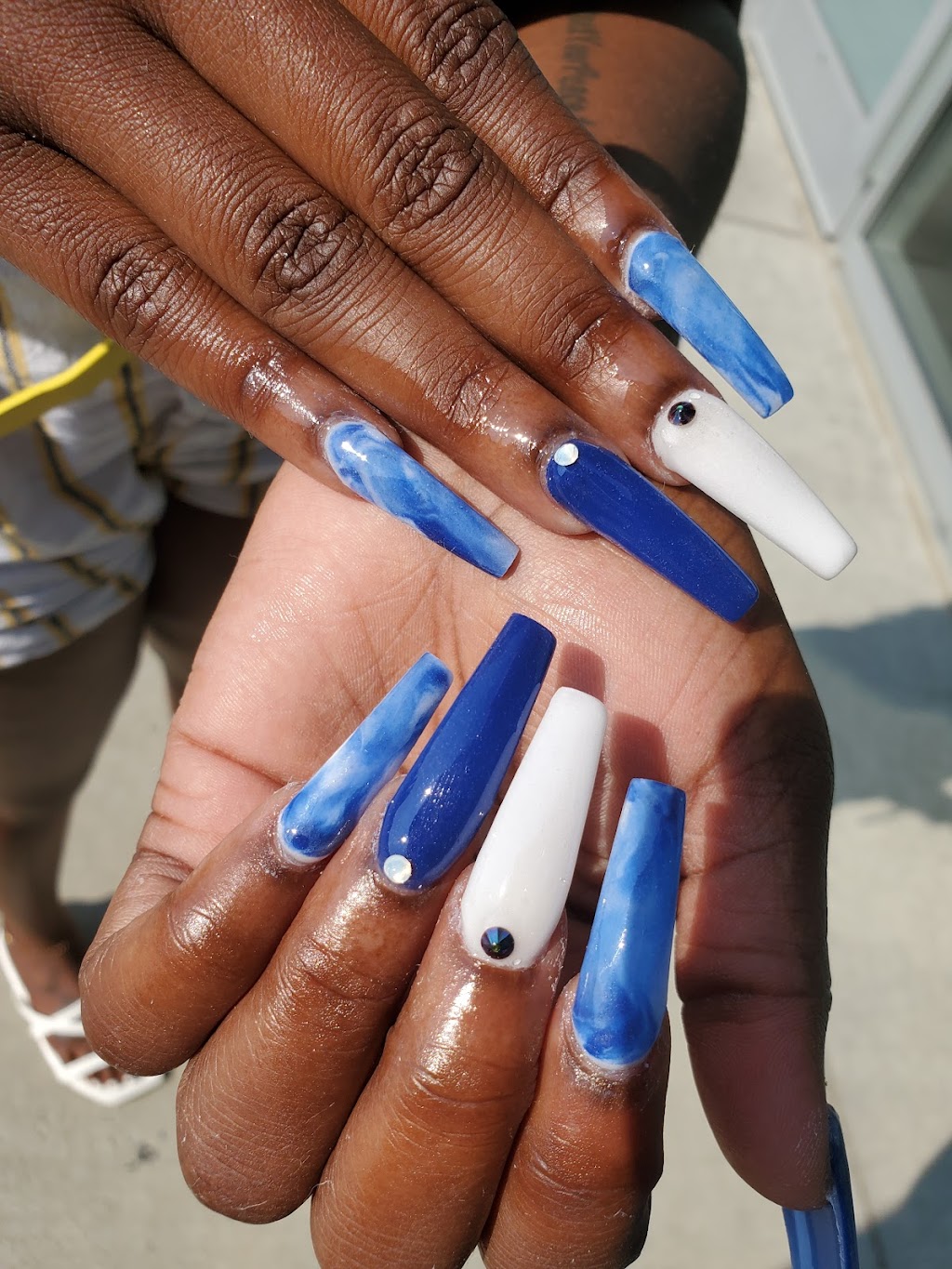 Q Nails Hamptons | 6011 199 St NW, Edmonton, AB T6M 0M8, Canada | Phone: (780) 483-8556