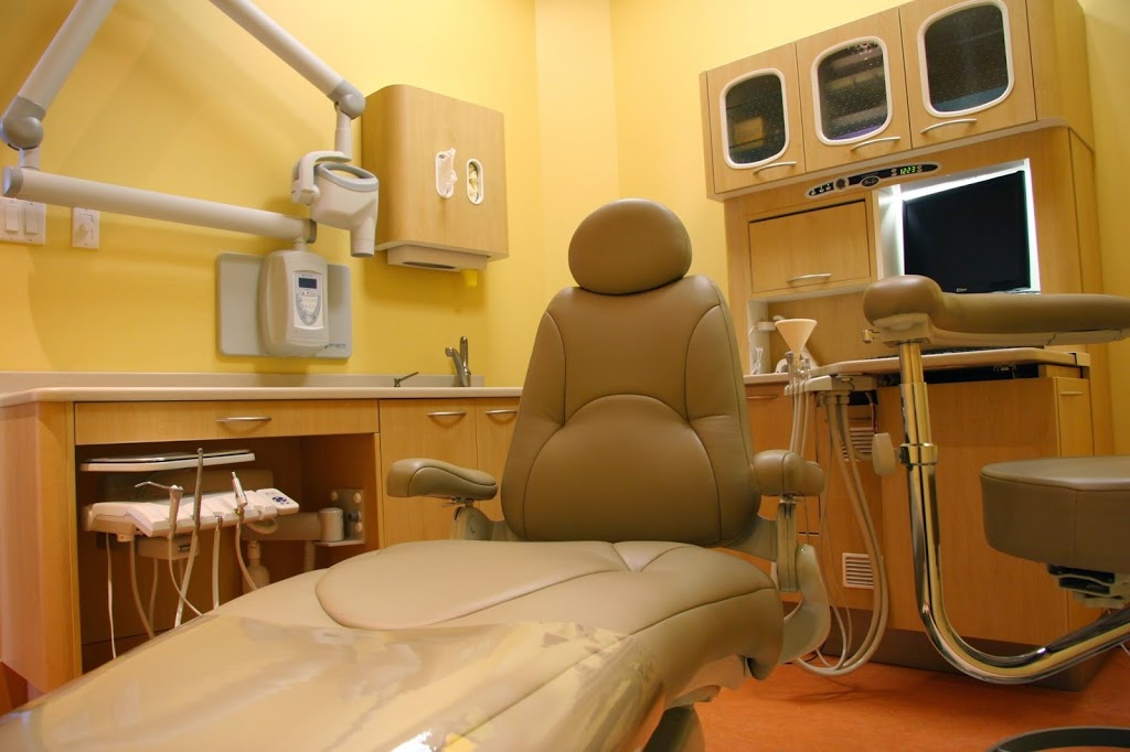 Sunflower Family Dentistry (Dr. Matthew Soo Dentistry Prof. Corp | 95 Times Ave c7, Thornhill, ON L3T 0A2, Canada | Phone: (905) 482-3030