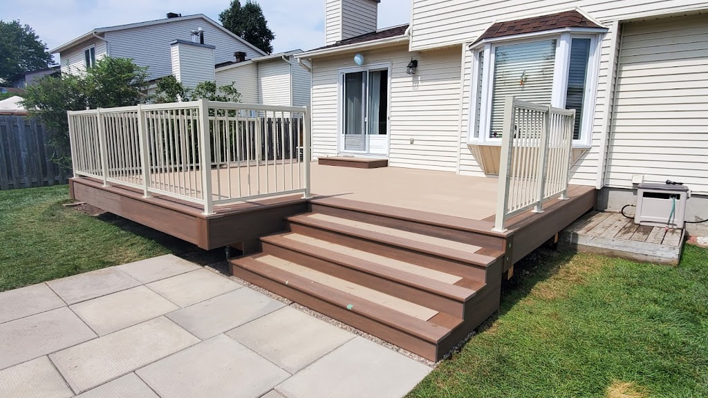 Final Touch Decks and Fences | 3436 Sarsfield Rd, Orleans, ON K0A 3E0, Canada | Phone: (613) 697-3363