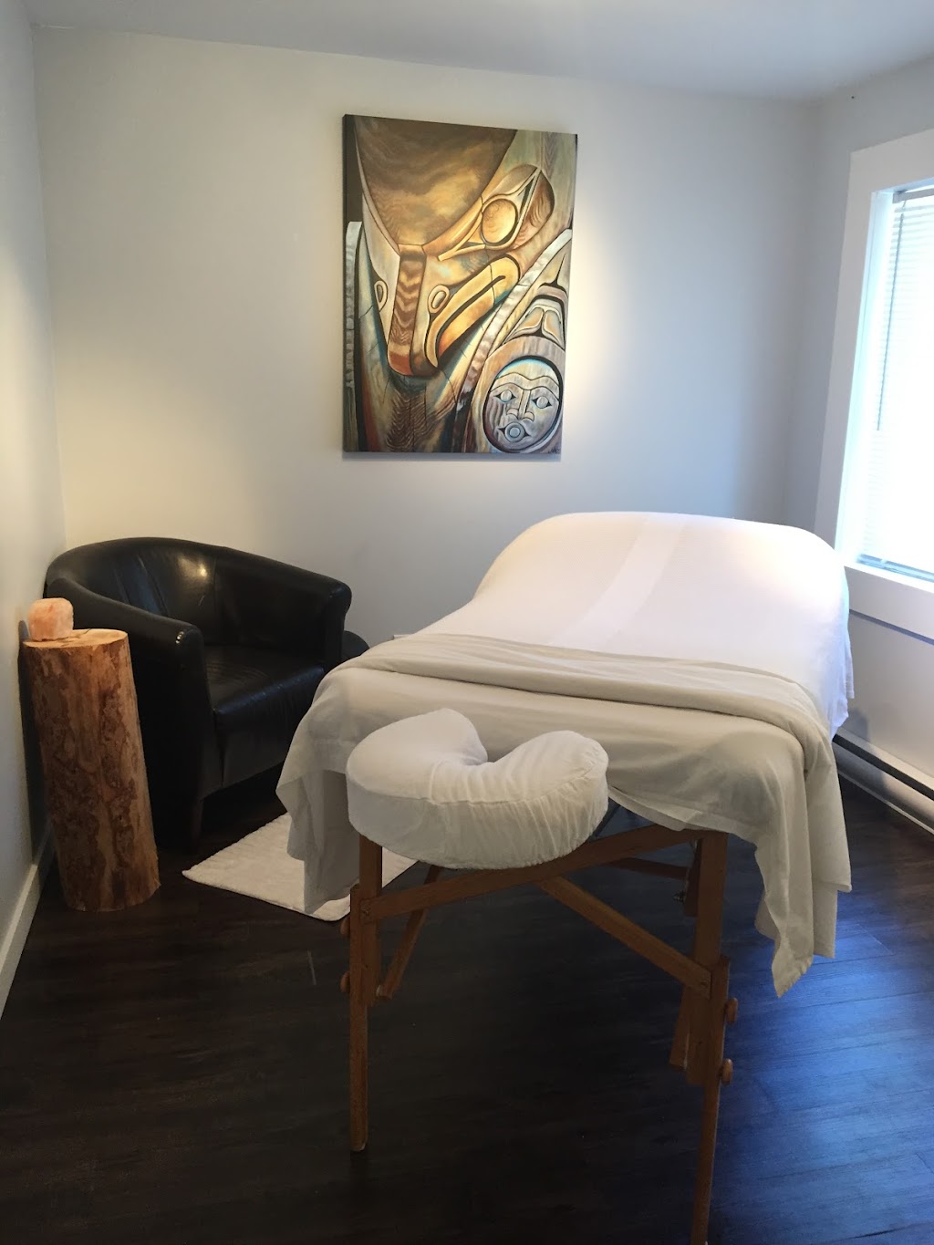 Coast Massage & Aromatherapy | 5789 Trail Ave, Sechelt, BC V7Z 0L8, Canada | Phone: (604) 741-7371