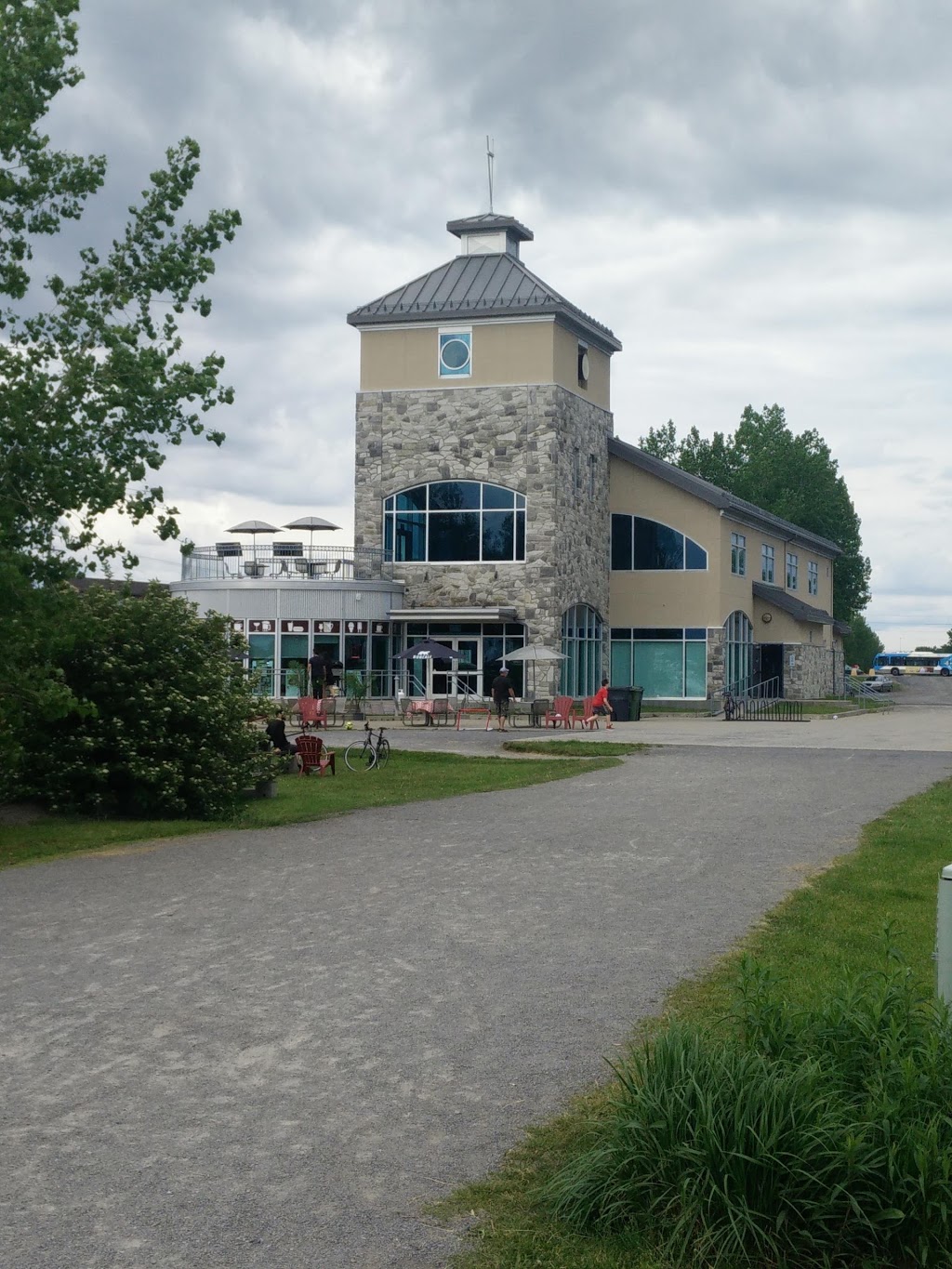 Lachine Canal Visitor Services Centre | 500 Chemin des Iroquois, Lachine, QC H8S 4J5, Canada | Phone: (514) 595-6594