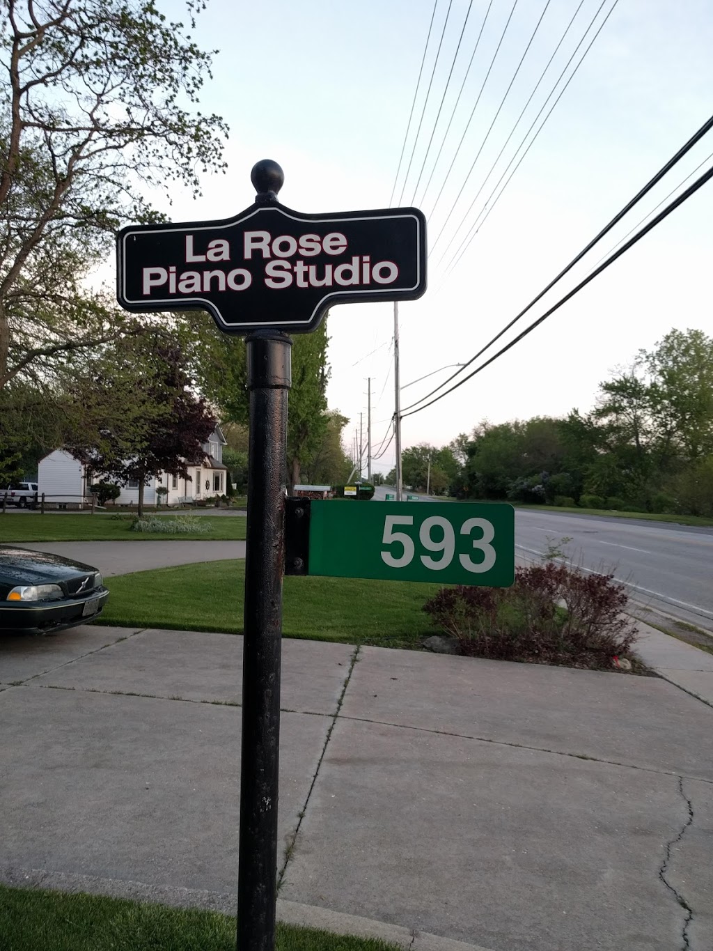 La Rose Piano Studio | 593 RD FRONT N, Amherstburg, ON N9V 2V6, Canada | Phone: (519) 736-2274