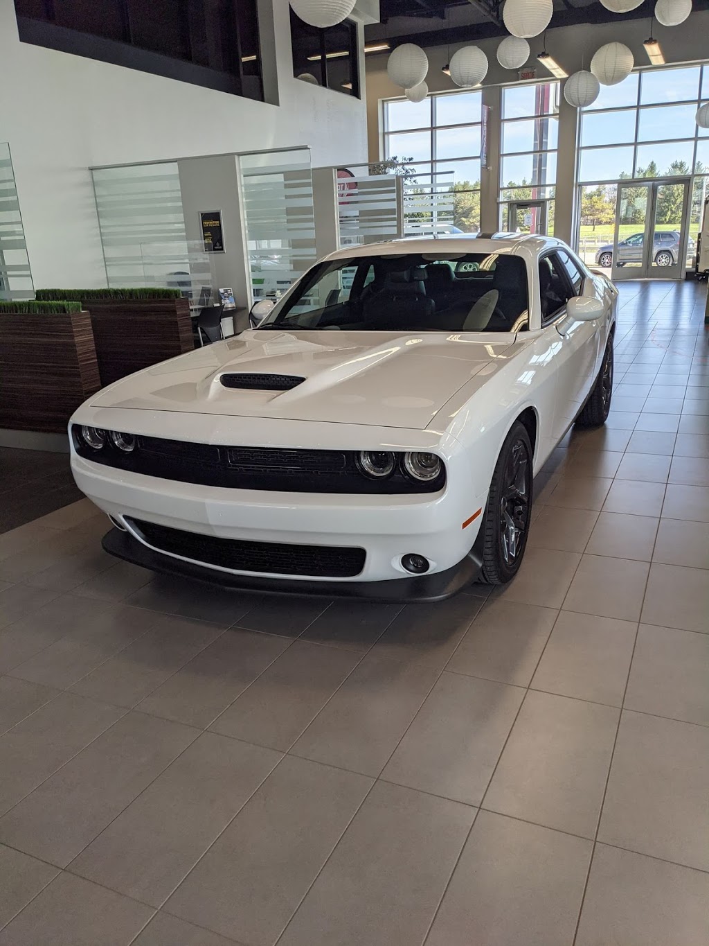 BERNIER CRÉPEAU CHRYSLER FIAT | 3100 Boulevard Saint-Jean, Trois-Rivières, QC G9B 2M9, Canada | Phone: (819) 377-3077