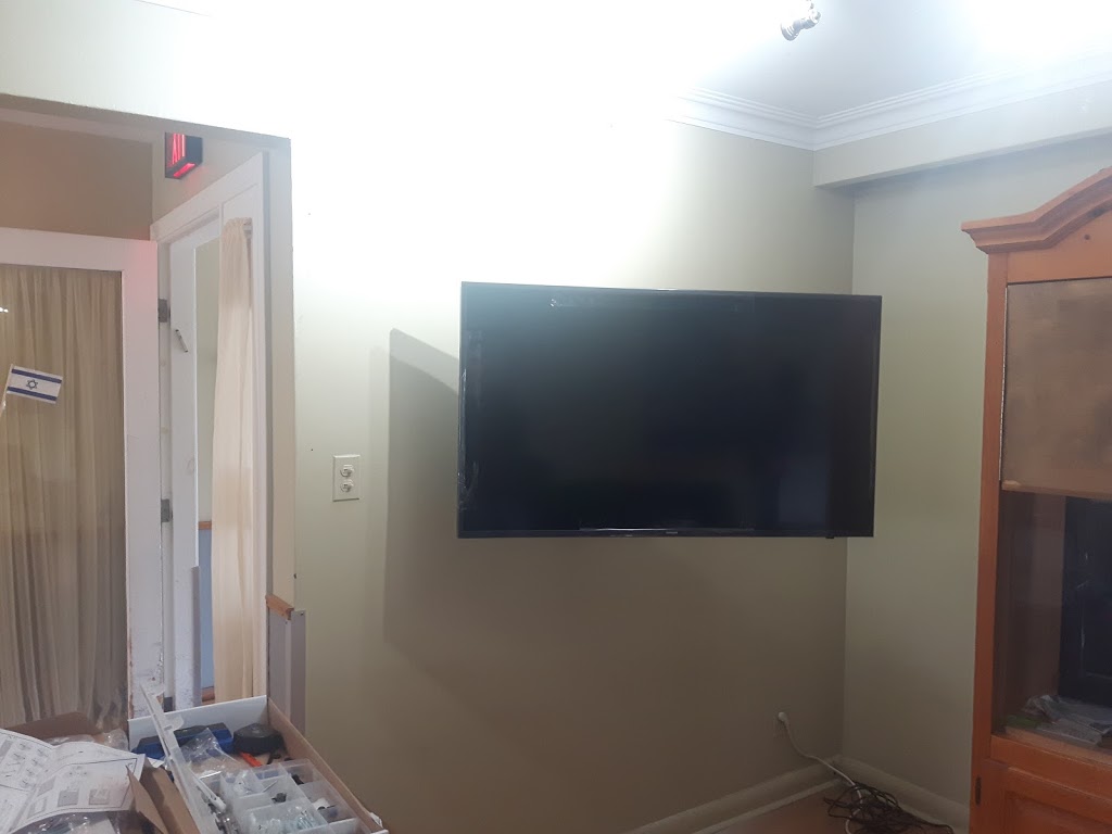 LeonExpress Furniture Assembly and TV wall mount installation | 69 Algeo Way, Bradford, ON L3Z 0W4, Canada | Phone: (647) 882-5454