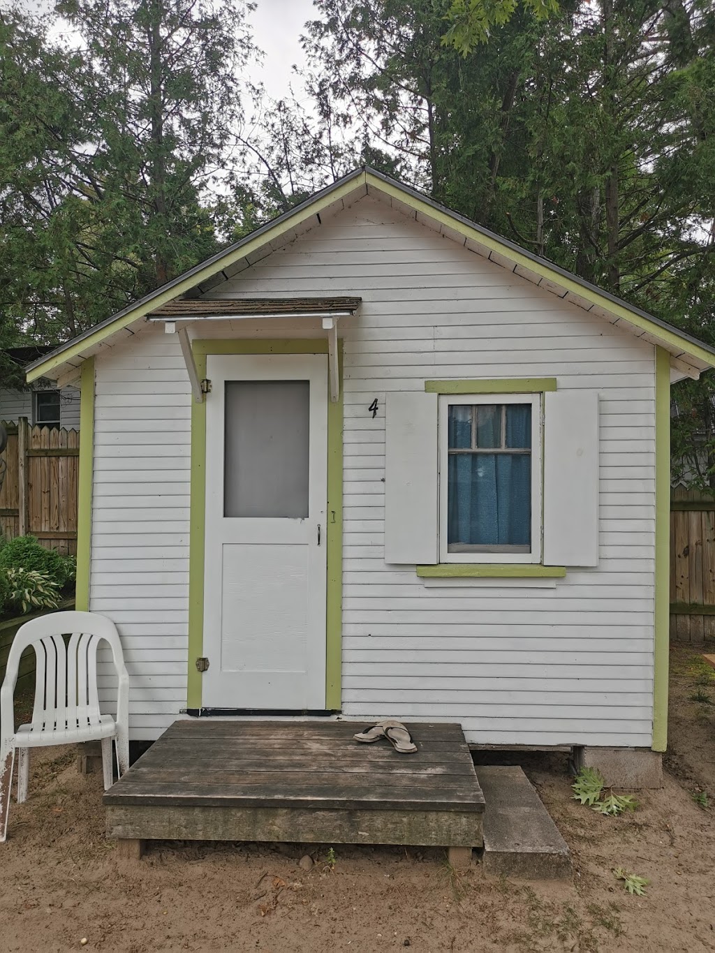 Summerhill Cottage & Cabin Rentals | 35 River Rd E, Wasaga Beach, ON L9Z 2L1, Canada | Phone: (705) 443-2132