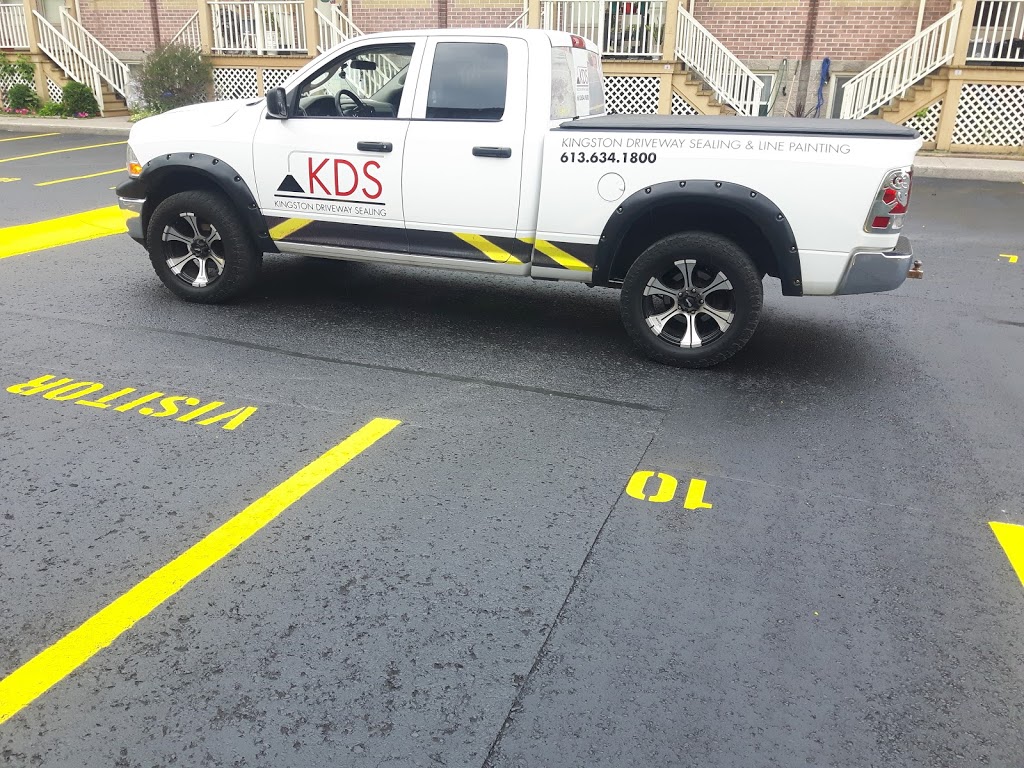 Kingston Driveway Sealing | 9 Crerar Blvd, Kingston, ON K7M 3P7, Canada | Phone: (613) 634-1800