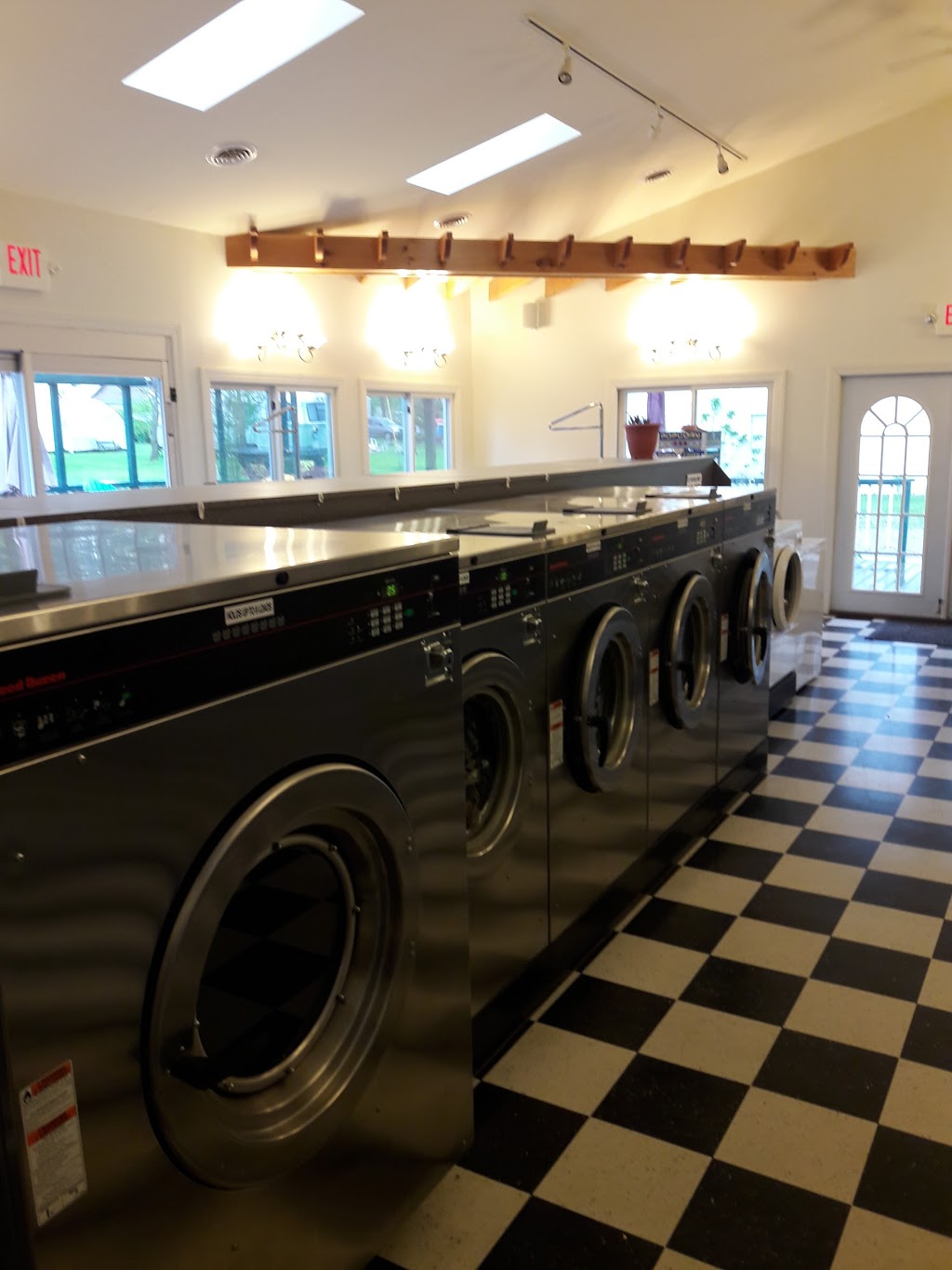 Lexington Laundry Inc | 5432 Main St, Lexington, MI 48450, USA | Phone: (810) 359-2636