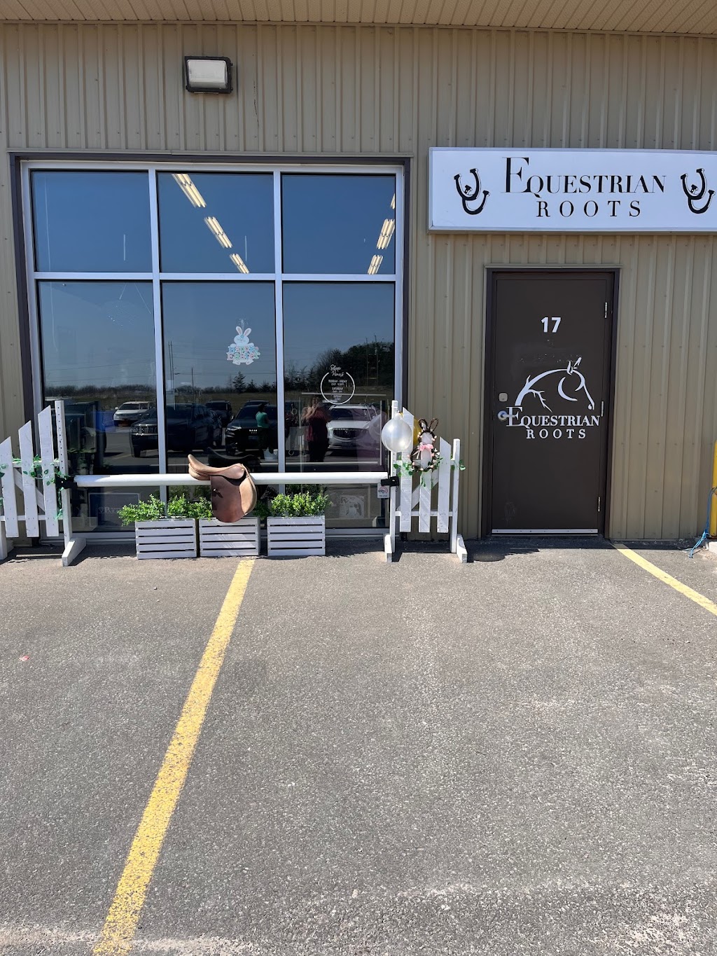 Equestrian Roots Feed & Supply | 2223 Hamilton Rd #17, Trenton, ON K8V 5P8, Canada | Phone: (613) 921-2541