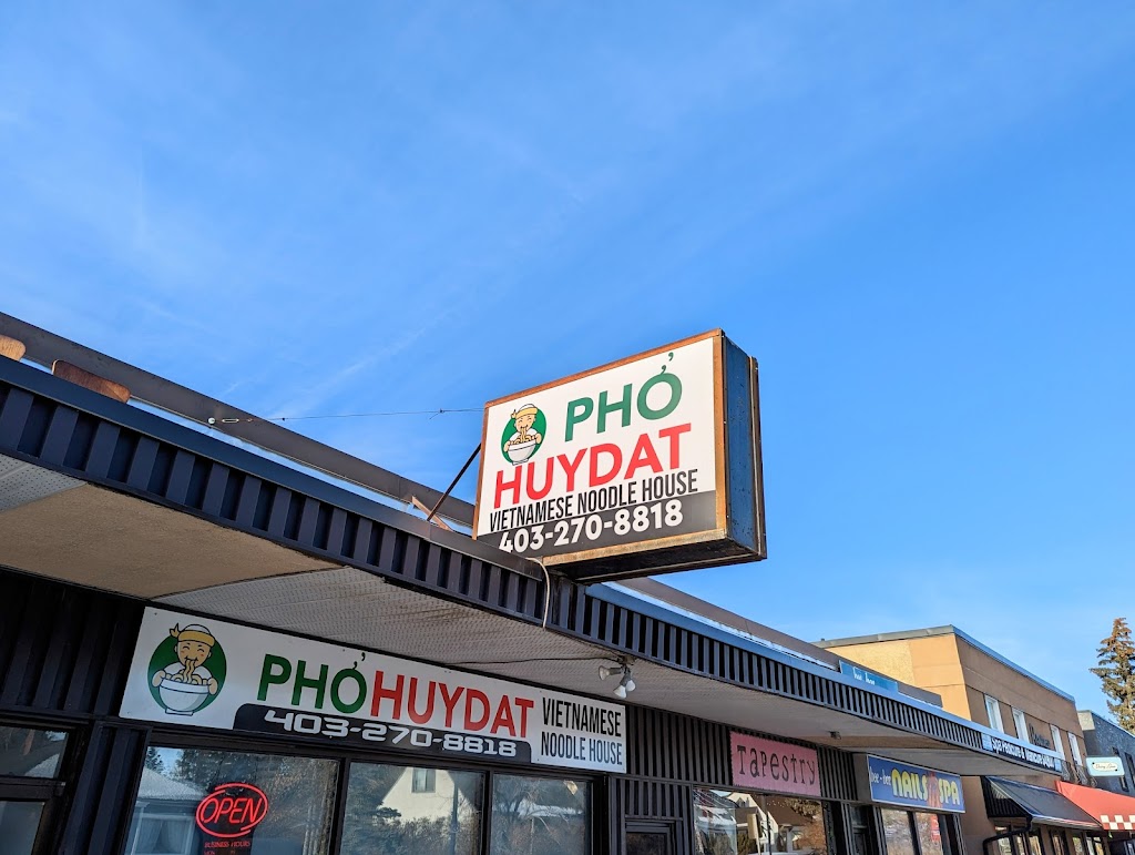 Pho Huydat Vietnamese Noodle House | 311 19 St NW, Calgary, AB T2N 2J2, Canada | Phone: (403) 270-8818