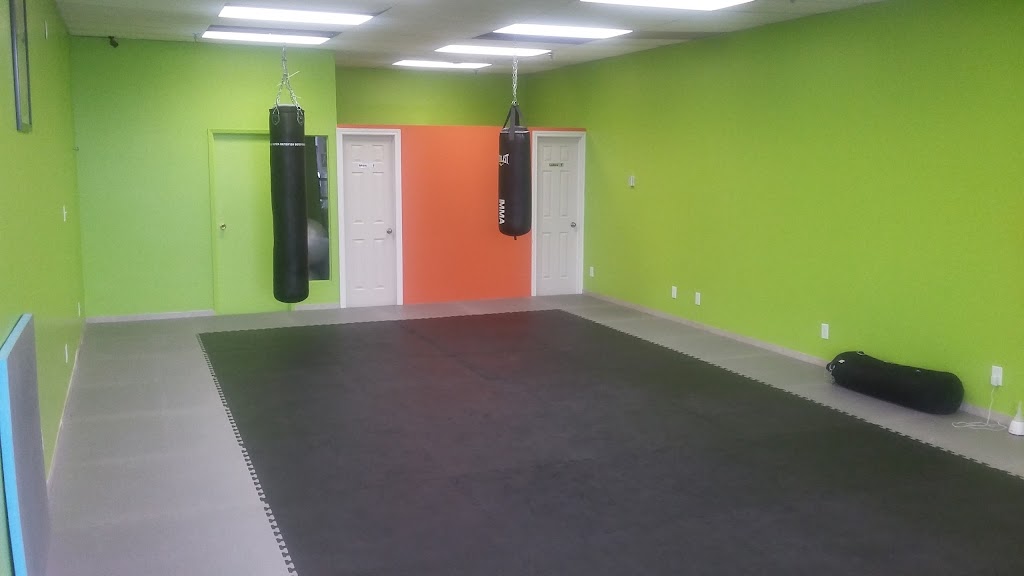 Canadian Kickboxing & MMA Academy | 4300 Cawthra Rd, Mississauga, ON L4Z 1C3, Canada | Phone: (416) 702-5302