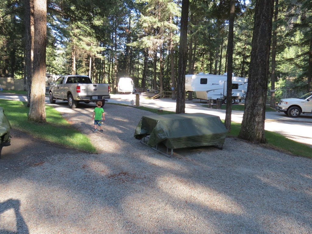 Riverhaven RV Park & Motel | (Hwy 3) Box 229, 6165 Crowsnest Hwy, Hedley, BC V0X 1K0, Canada | Phone: (250) 292-8221