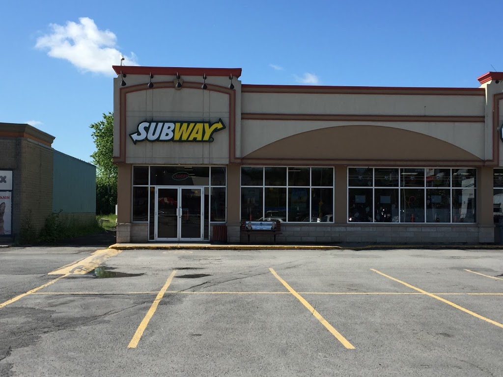 Subway | 505 Boulevard Richelieu, Richelieu, QC J3L 4Y3, Canada | Phone: (450) 447-5584