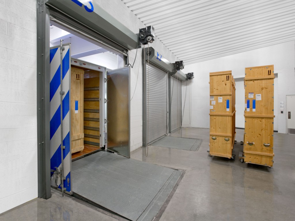 White Glove Moving & Storage | 299 24th St Suite C, West Vancouver, BC V7V 4G9, Canada | Phone: (778) 776-7600