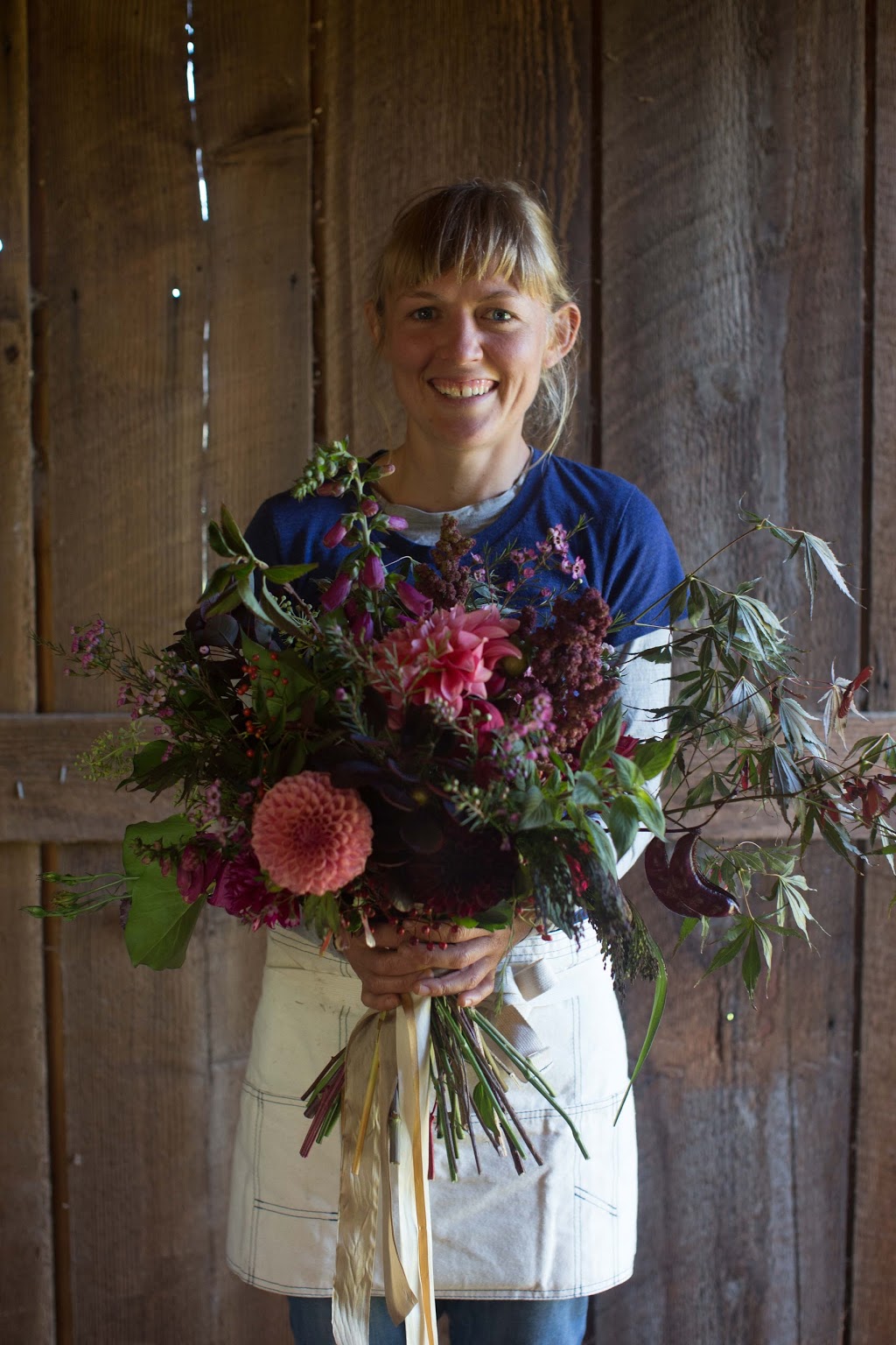 Roots and Shoots Flowers | 115 Chemin de la Beurrerie, Alcove, QC J0X 1A0, Canada | Phone: (613) 277-2757