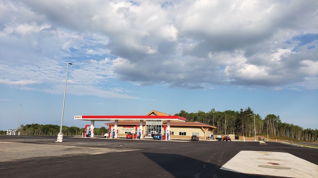 Esso | 45 SWEETGRASS ROAD, Hantsport, NS B0P 1P0, Canada