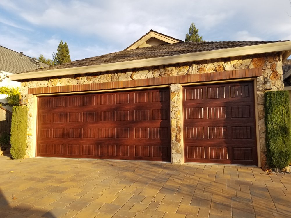 Able Garage Door | 218 Jacob St, Cambridge, ON N3H 2T9, Canada | Phone: (226) 777-3036