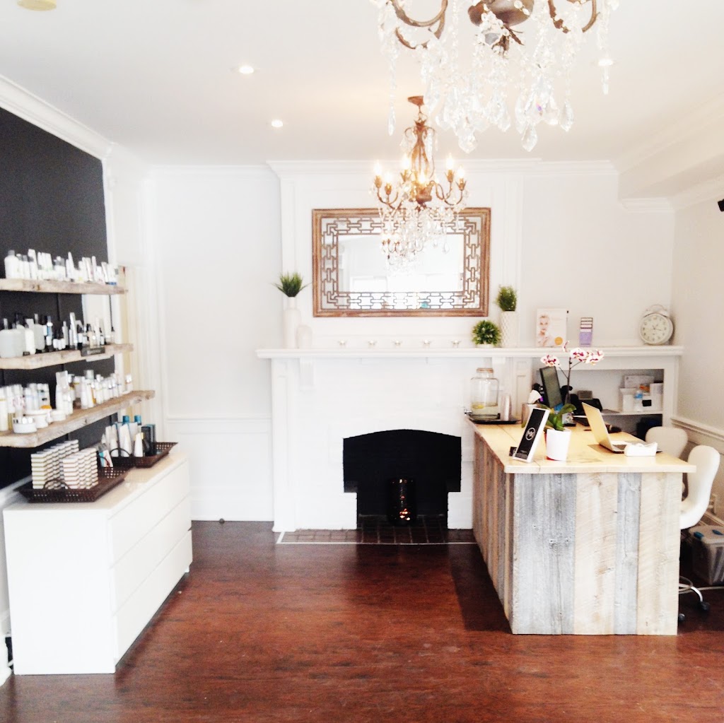 Mix Beauty Lab | 216 Heath St W #1, Toronto, ON M5P 1N7, Canada | Phone: (416) 487-8282