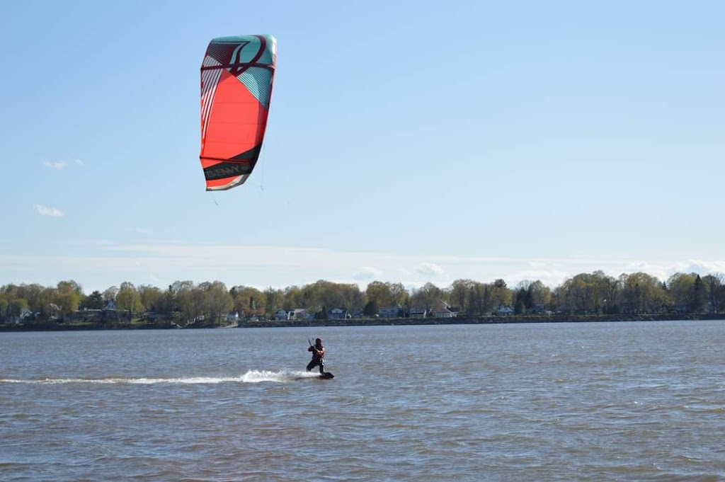 Kiteready School And Shop De Kiteboarding | 7755 55e Ave, Laval, QC H7R 4E3, Canada | Phone: (514) 594-8950