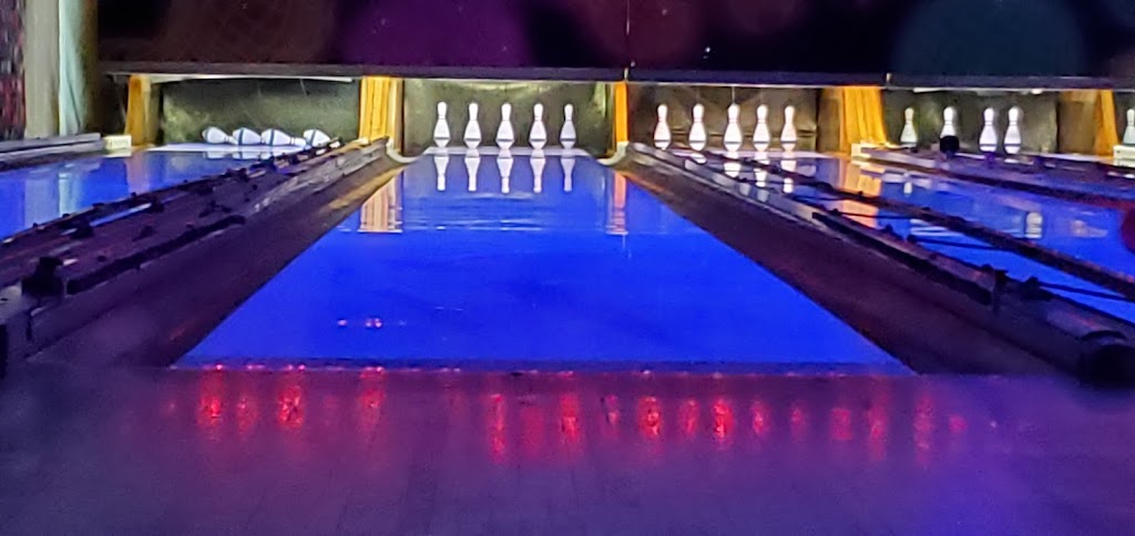 Fairmont Lanes Inc | 972 Hamilton Rd, London, ON N5W 1V6, Canada | Phone: (519) 455-9630