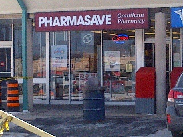 Pharmasave Grantham Pharmacy | 400 Scott St, St. Catharines, ON L2M 3W4, Canada | Phone: (905) 934-3333