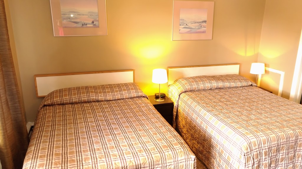 Maple Leaf Motel | 381 Talbot Rd, Delhi, ON N4B 2A1, Canada | Phone: (226) 786-0186