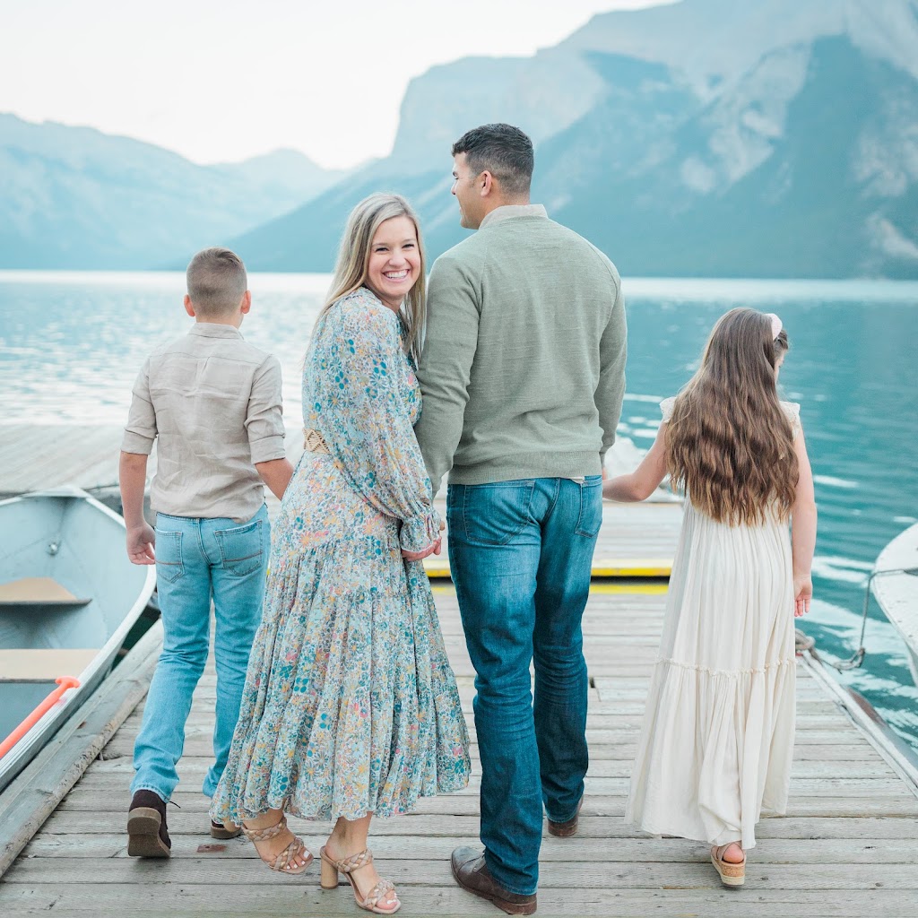 Mike and Naty- Canmore & Banff Family and Wedding Photographer | 106 Stewart Creek Rise, Canmore, AB T1W 0N3, Canada | Phone: (403) 866-8296