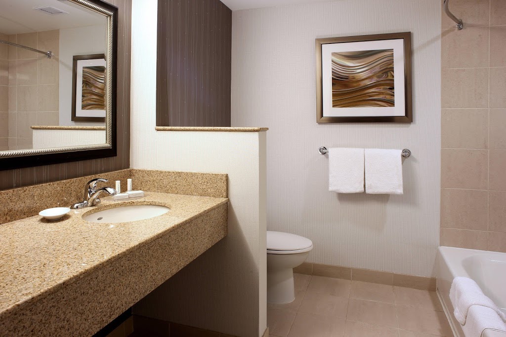 Courtyard by Marriott Hamilton | 1224 Upper James St, Hamilton, ON L9C 3B1, Canada | Phone: (905) 383-7772