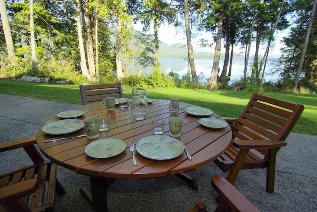 Classic Cedar Garden Furniture | 4559 Morland Rd, Victoria, BC V9C 4E5, Canada | Phone: (250) 474-7611