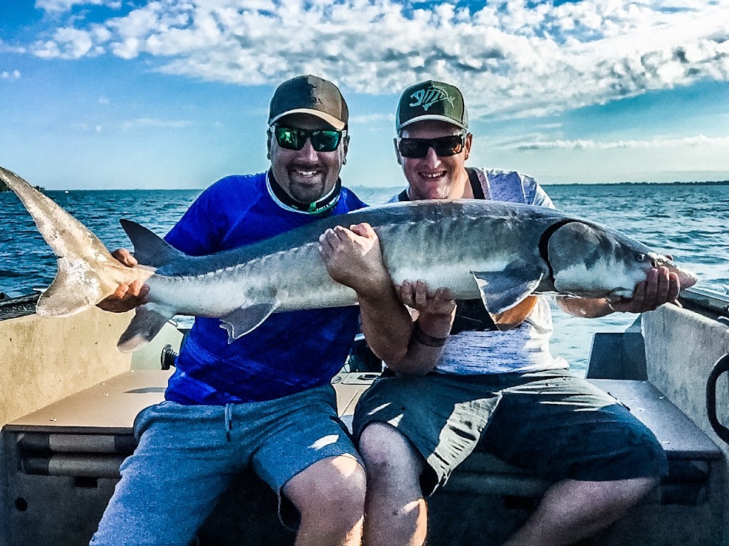 Max guide de pêche | Parc Saint-Louis, Montréal, QC H4C 3K4, Canada | Phone: (514) 605-0072