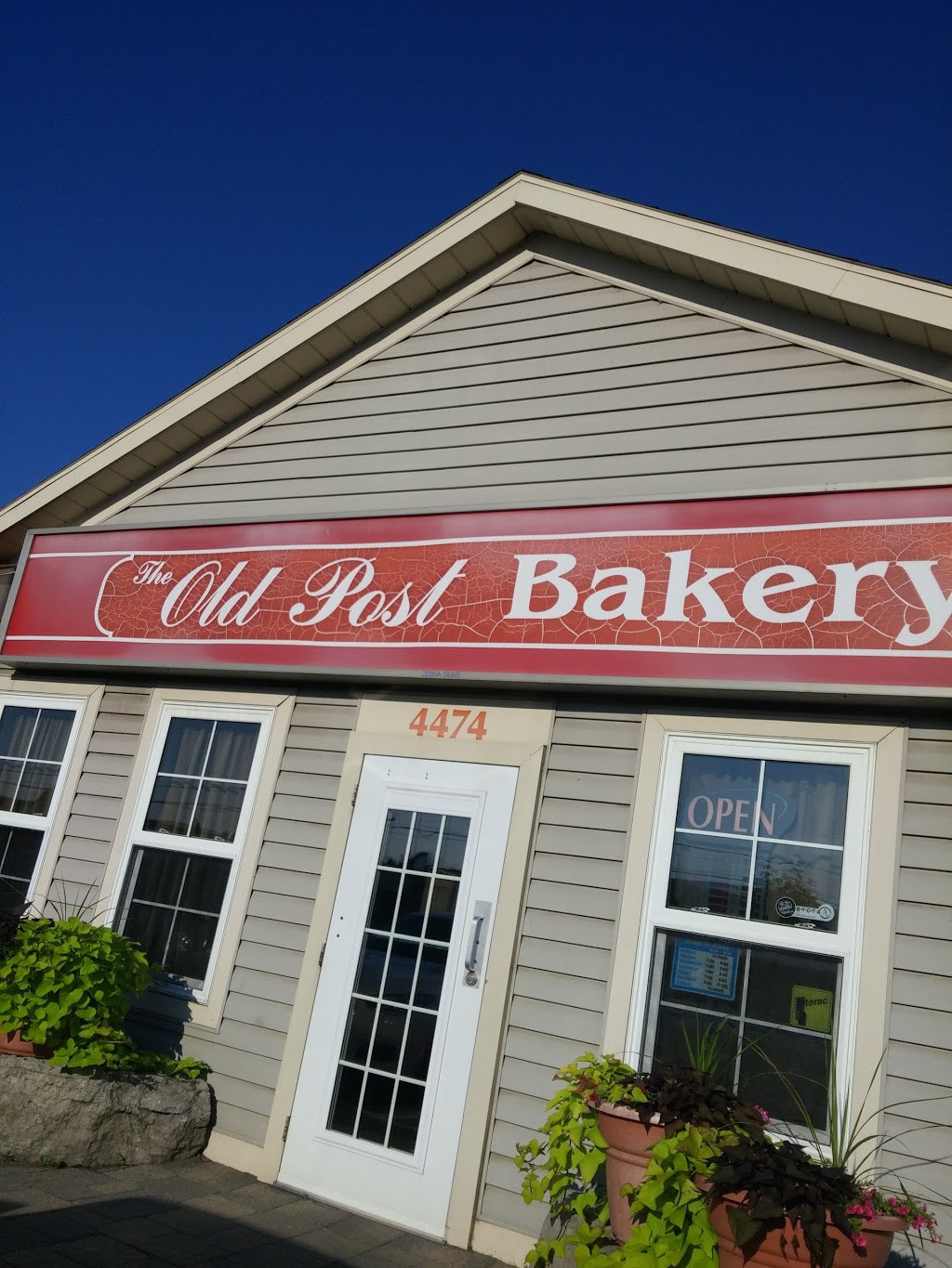 The Old Post Bakery | 4474 Ontario St, Beamsville, ON L0R 1B5, Canada | Phone: (905) 563-7552