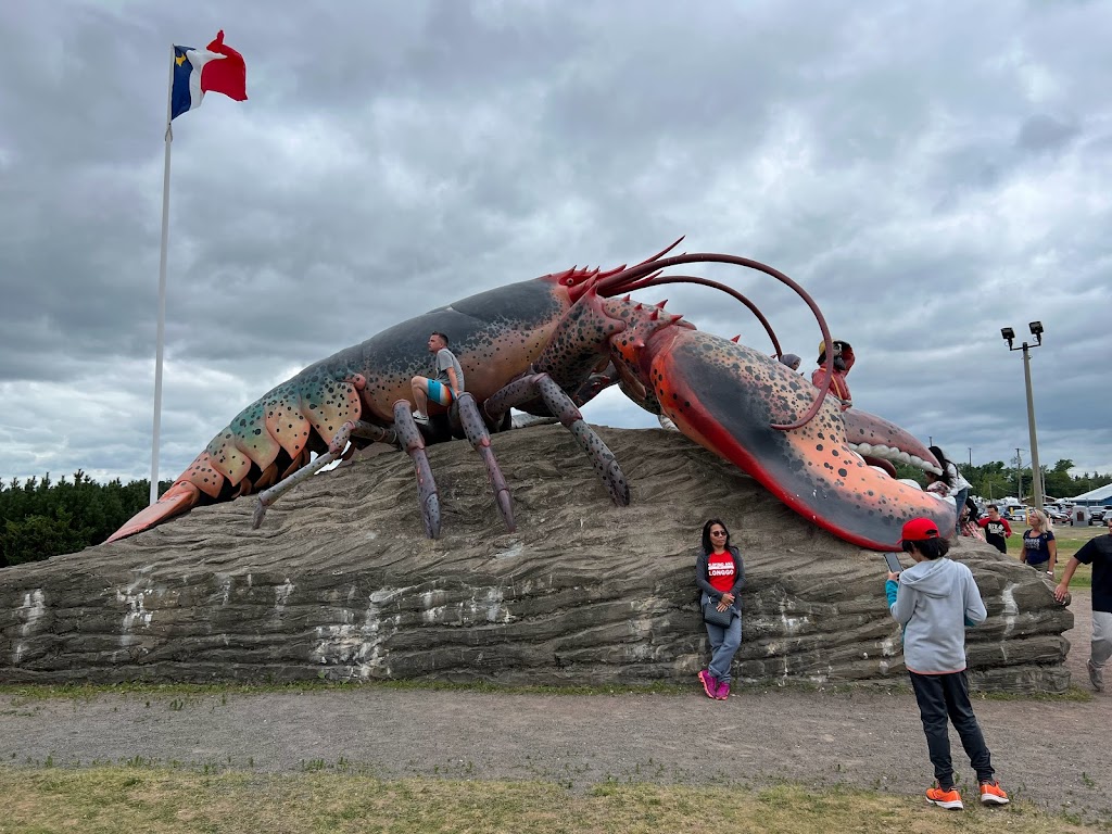 Shediac Lobster Shop Ltd | 261 Main St, Shediac, NB E4P 2A6, Canada | Phone: (506) 533-1437