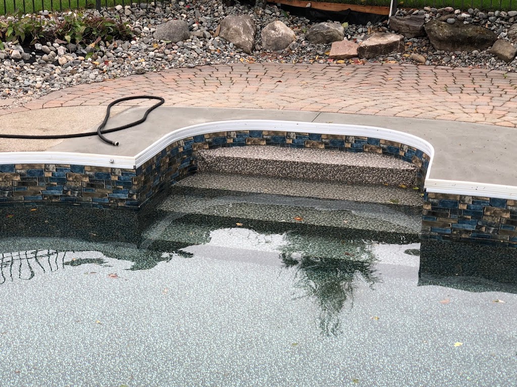 J.Vaillancourt Pools Inc. | 4537 1re Av., Québec, QC G1H 2S8, Canada | Phone: (418) 627-7717