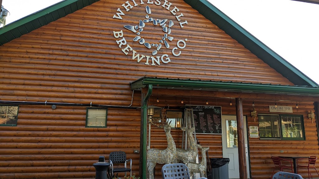 Falcon Lake Bakery / Whiteshell Brewpub | Park Rd, Falcon Lake, MB R0E 0N0, Canada | Phone: (204) 349-8993