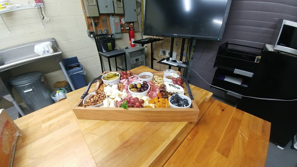 Bites Catering | 127 Manville Rd, Scarborough, ON M1L 4J7, Canada | Phone: (416) 285-6761