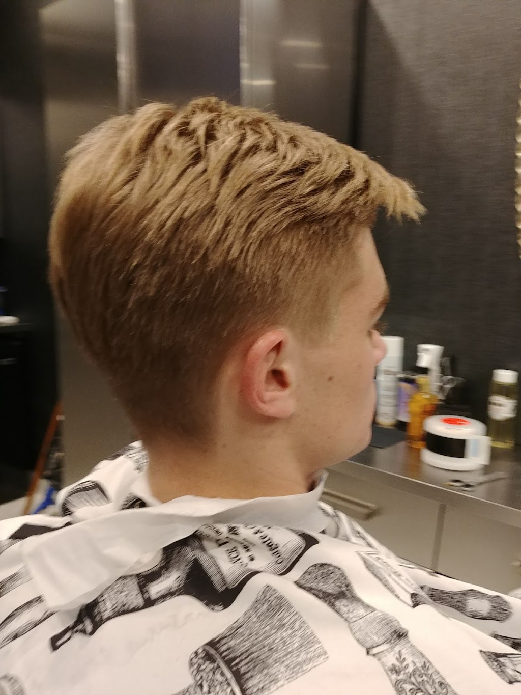 The Ritz Mens Haircut | 1693A Bayview Ave, East York, ON M4G 3C1, Canada | Phone: (416) 551-2129