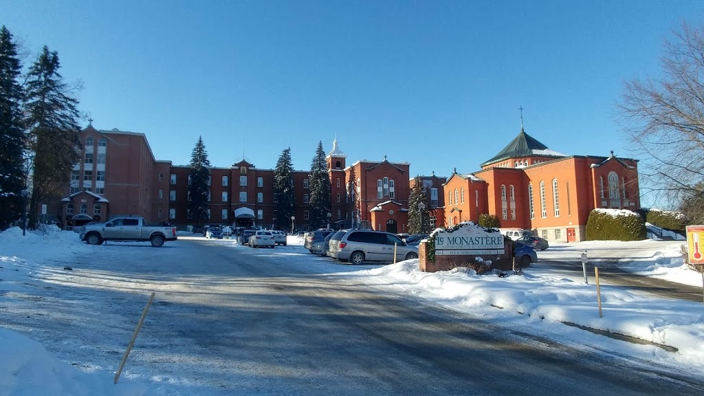 Residence Monastery | 871 Rue de lOntario, Sherbrooke, QC J1J 3S1, Canada | Phone: (819) 564-0027