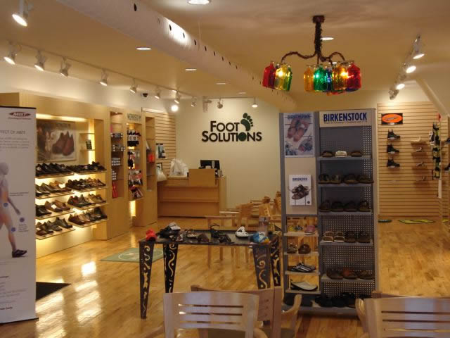 Foot Sensation! | 135 Danforth Ave, Toronto, ON M4K 1N2, Canada | Phone: (647) 435-1240