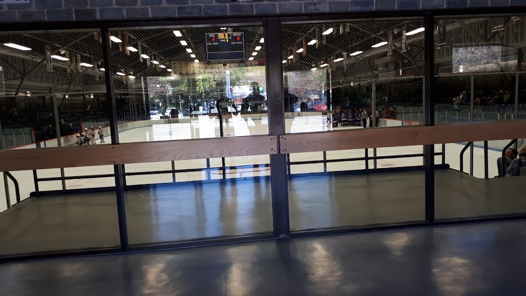 Pierre Pete Morin Arena | 1925 Rue Saint-Antoine, Lachine, QC H8S 1V5, Canada | Phone: (514) 639-2247