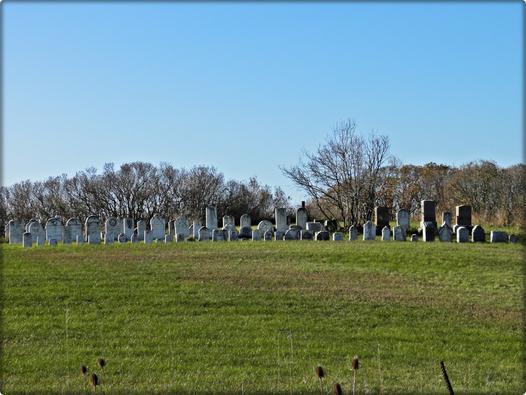 St. Pauls Evangelical Lutheran Cemetery | 2180 Northfield Dr E, Elmira, ON N3B 2Z2, Canada