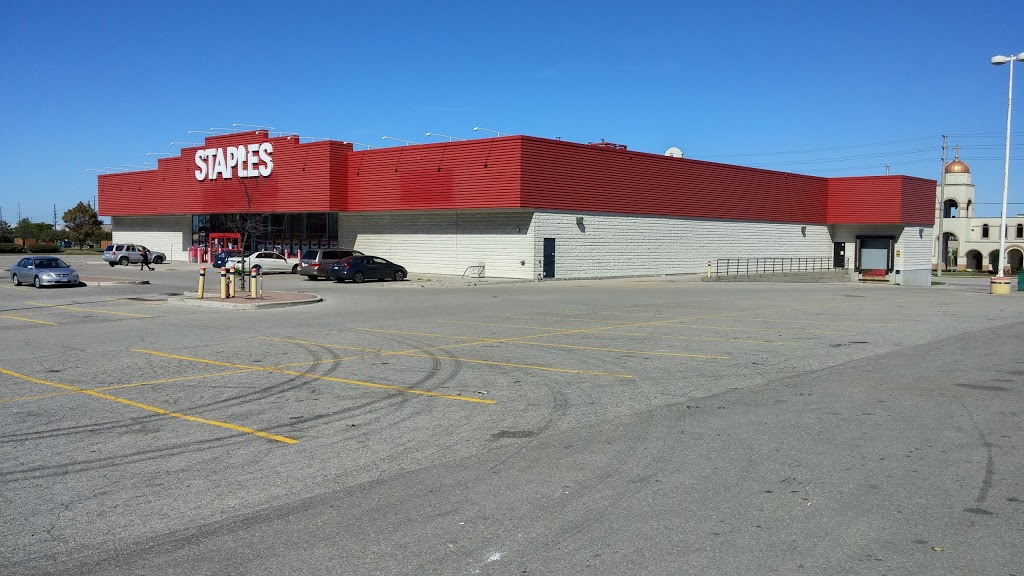 Staples Dixie | 1530 Aimco Blvd, Mississauga, ON L4W 5K1, Canada | Phone: (905) 602-5889